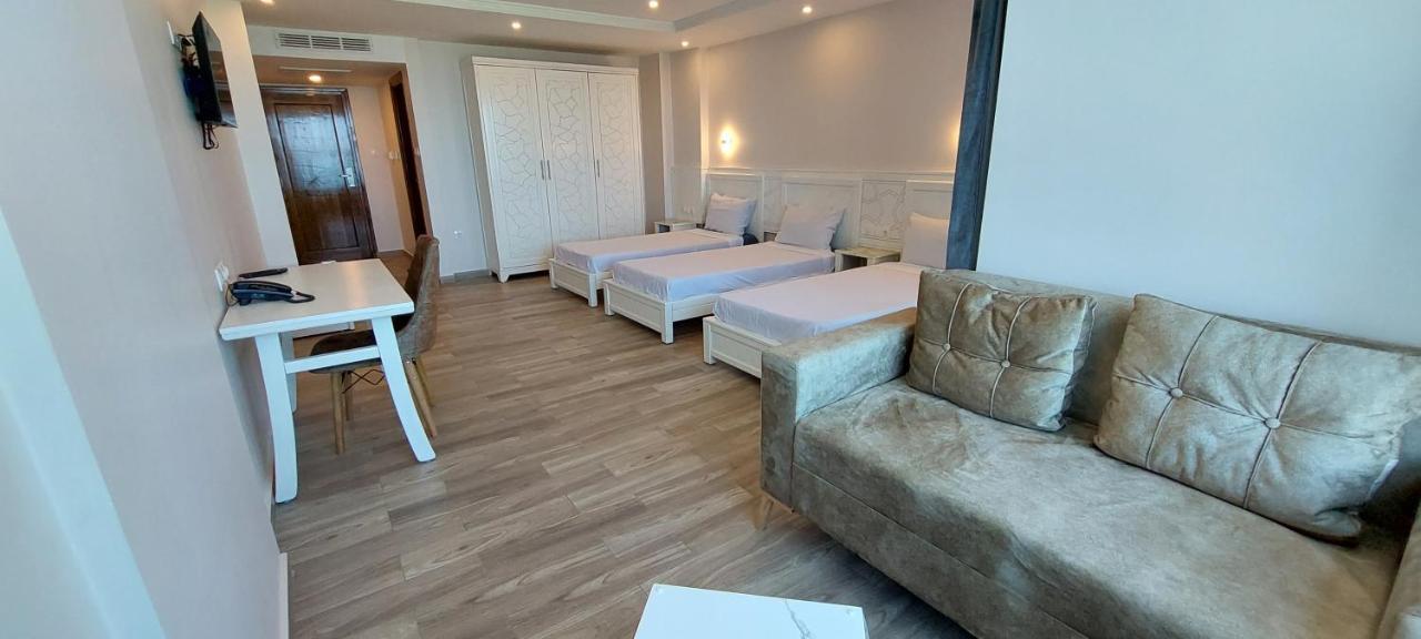 Blador Hotel Tichi Luaran gambar